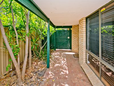 3/8 Colin Road, Scarborough