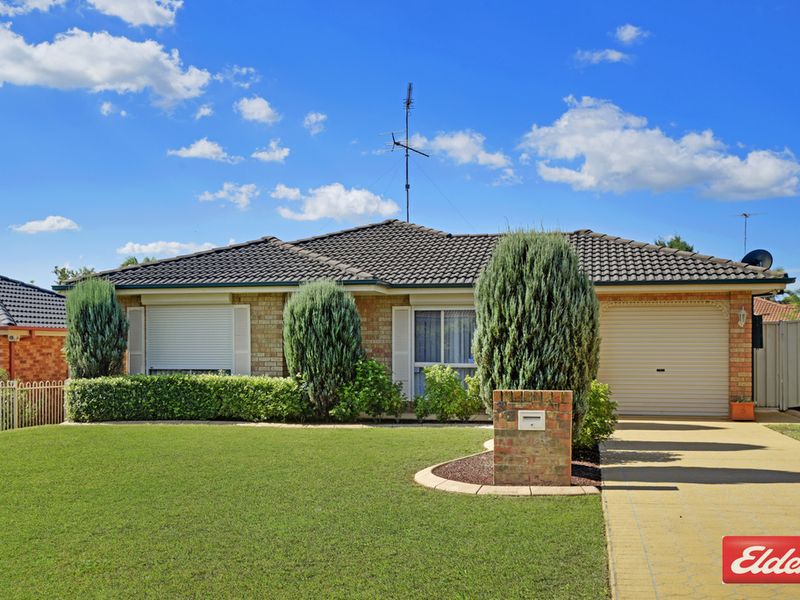 32 Theseus Circuit, Rosemeadow