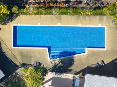 513 / 66 Sickle Avenue, Hope Island