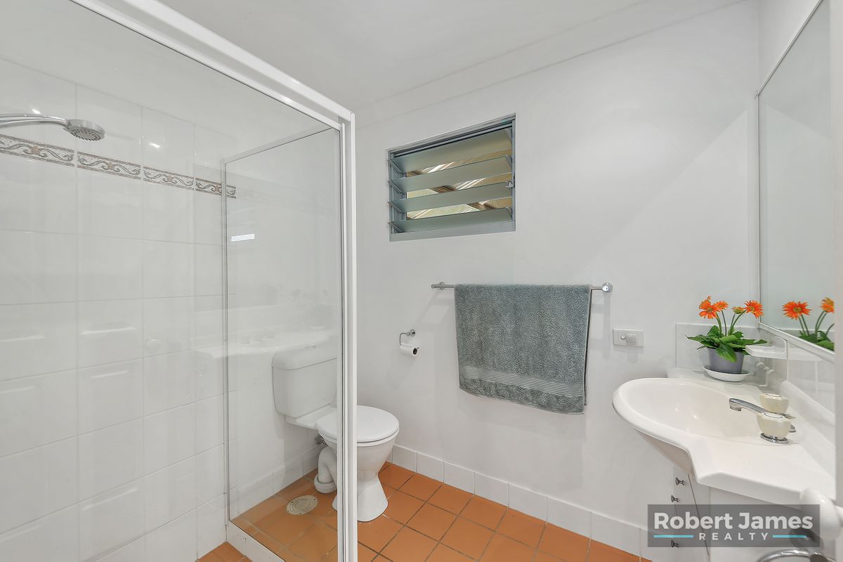 60 Bushlands Drive, Noosaville