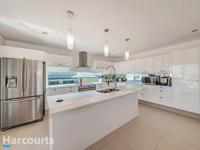 5 Seaside Avenue, Yanchep