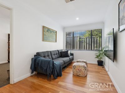 5B Raymond Street, Mount Pleasant