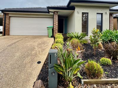 5 Statham View, Cranbourne West