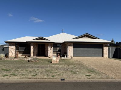 7 Lynne Court, Oakey
