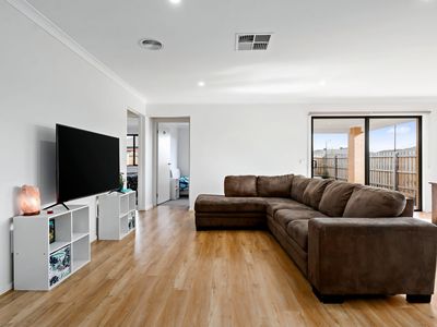 2 Pigdon Street, Weir Views