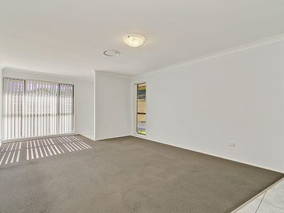 15 Fulica Street, Rochedale South