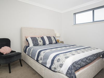38B Ullapool Road, Mount Pleasant