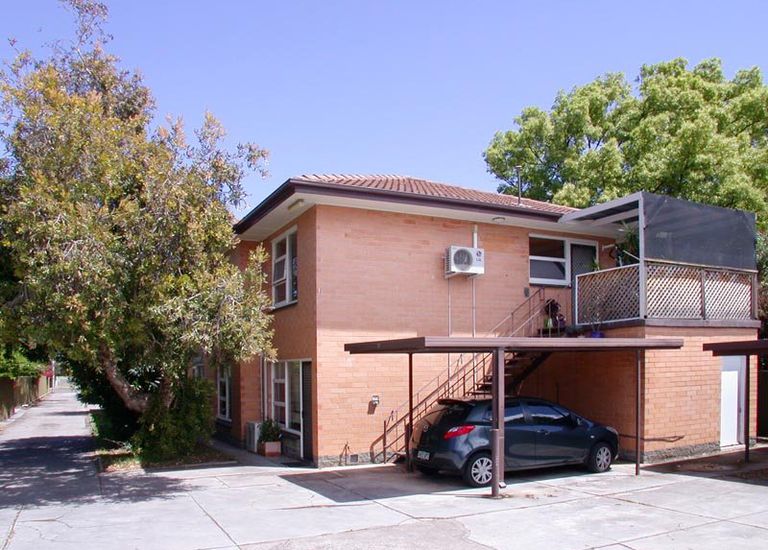9 / 4 Keen Avenue, Glenelg East