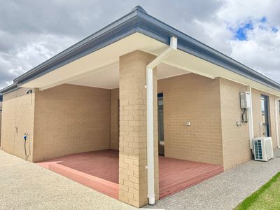 1 Earlville Street, Manor Lakes