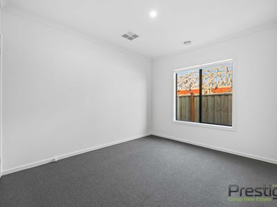 4 Kaprun Street, Winter Valley