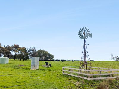 1469 Kyneton-Redesdale Road, Barfold