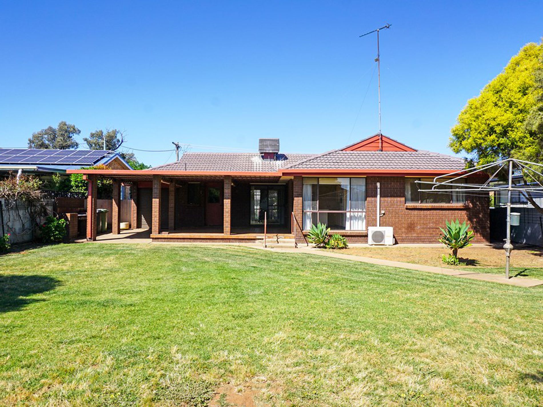 27 Cedar Street, West Wyalong