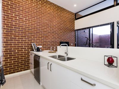 12 / 33 Windsor Street, Perth