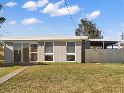 4 South Pacific Crescent, Ulladulla