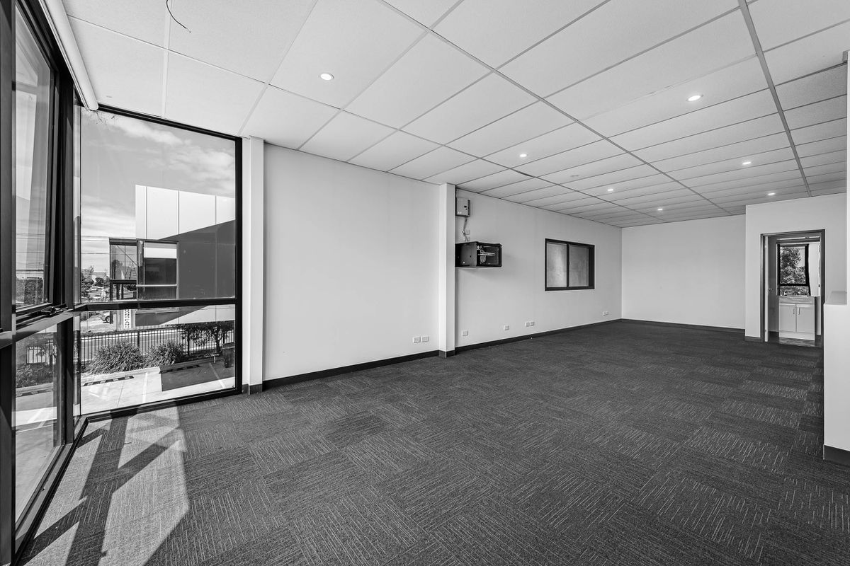 2 / 17 Churchill Street, Williamstown North