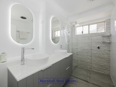 28 Newgain Cres, Carramar