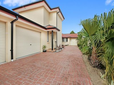 2 / 24 Peterborough Avenue, Lake Illawarra
