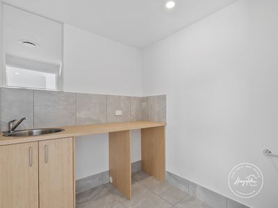 121 Attenborough Drive, Banya