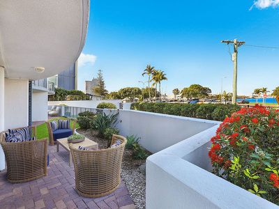 1 / 88-90 River Esplanade, Mooloolaba