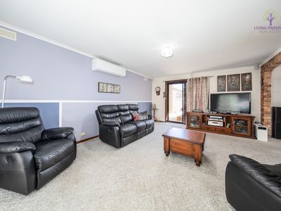 4 Batman Street, Altona Meadows