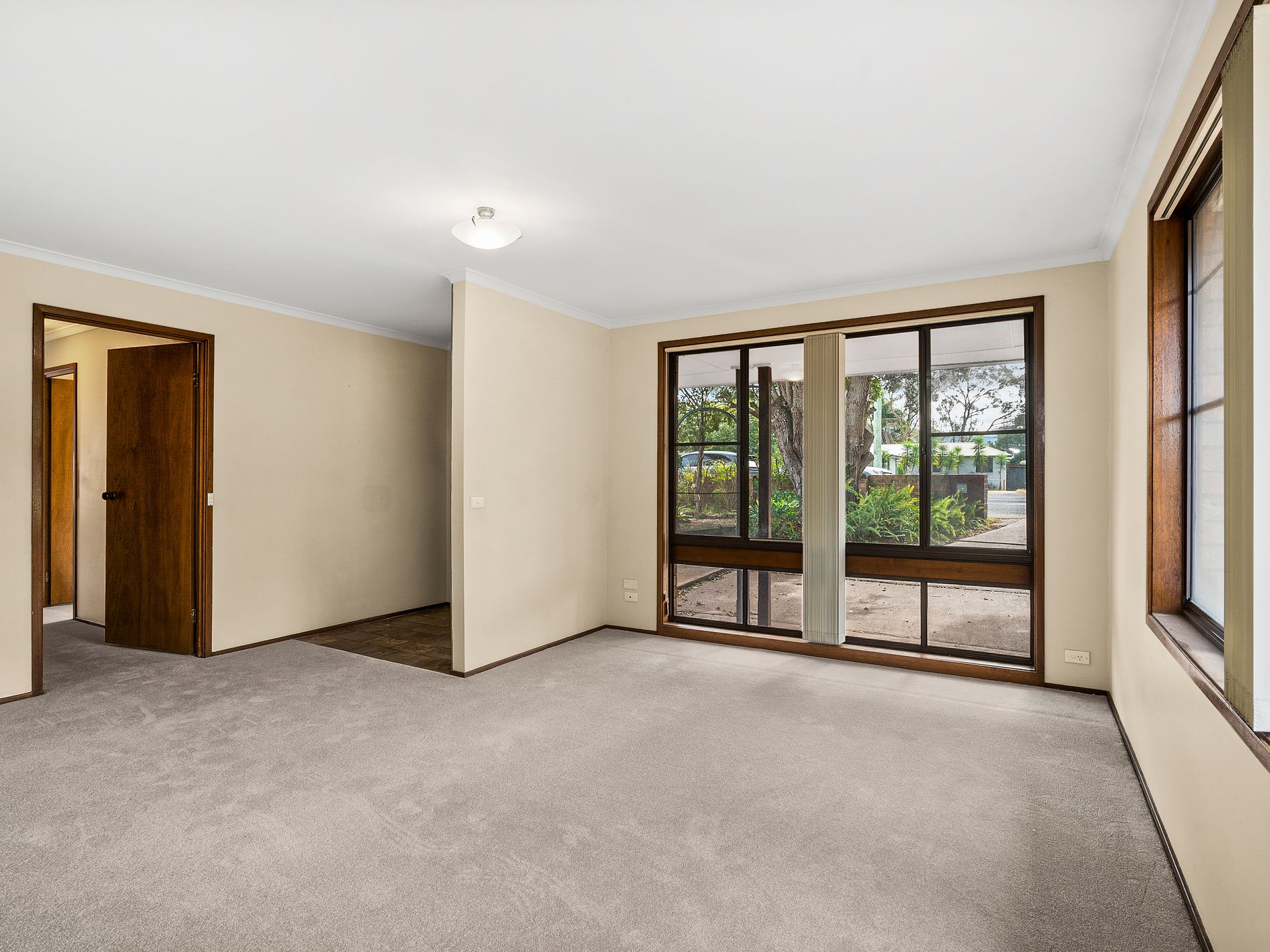 126 Illaroo Road, North Nowra