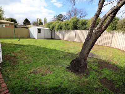 32A Oak St, Seymour