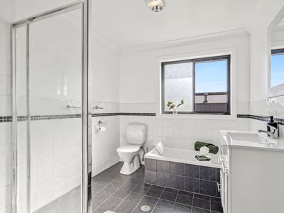 619 Woodville Road, Binda