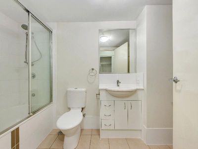 8 / 1 Linear Drive, Mango Hill