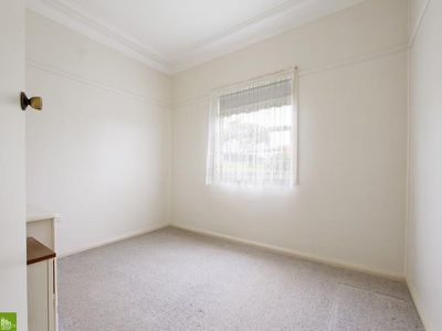 8 Claremont Ave, Lake Heights