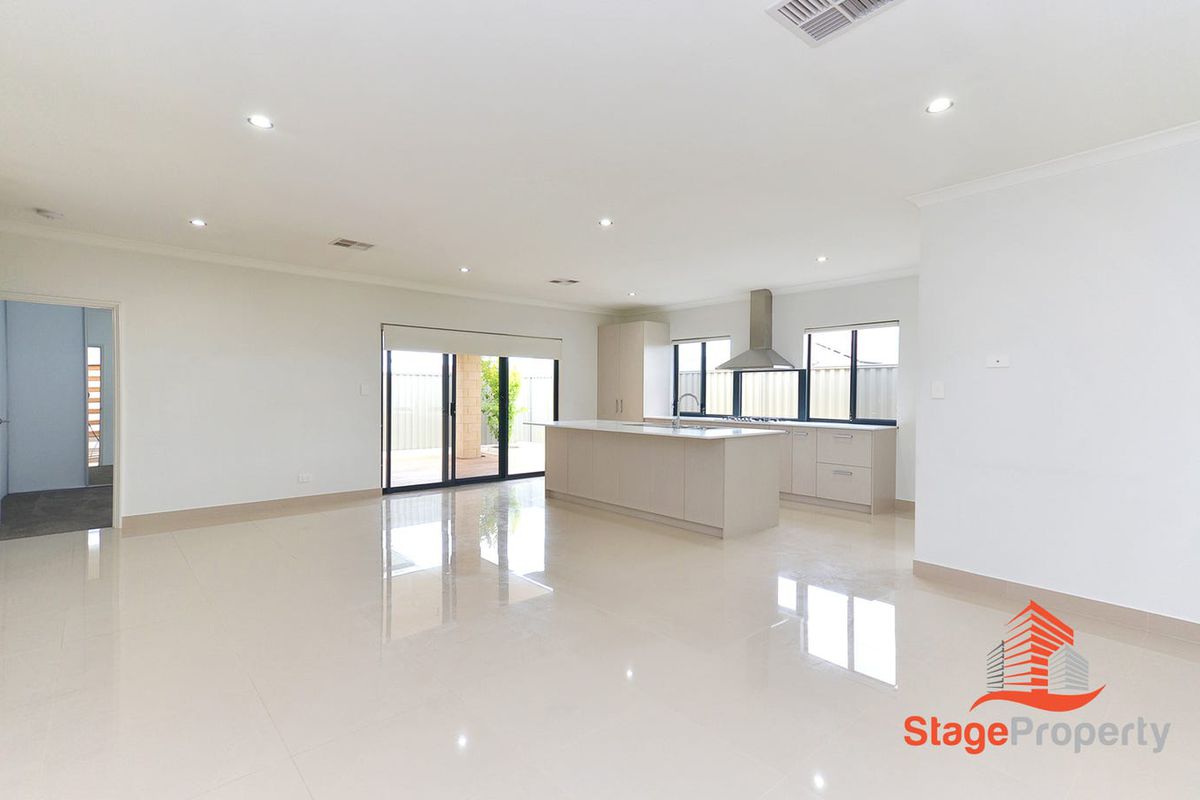 8 Astartea Parkway, Piara Waters