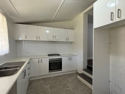 31 Sutherland Street, St Peters