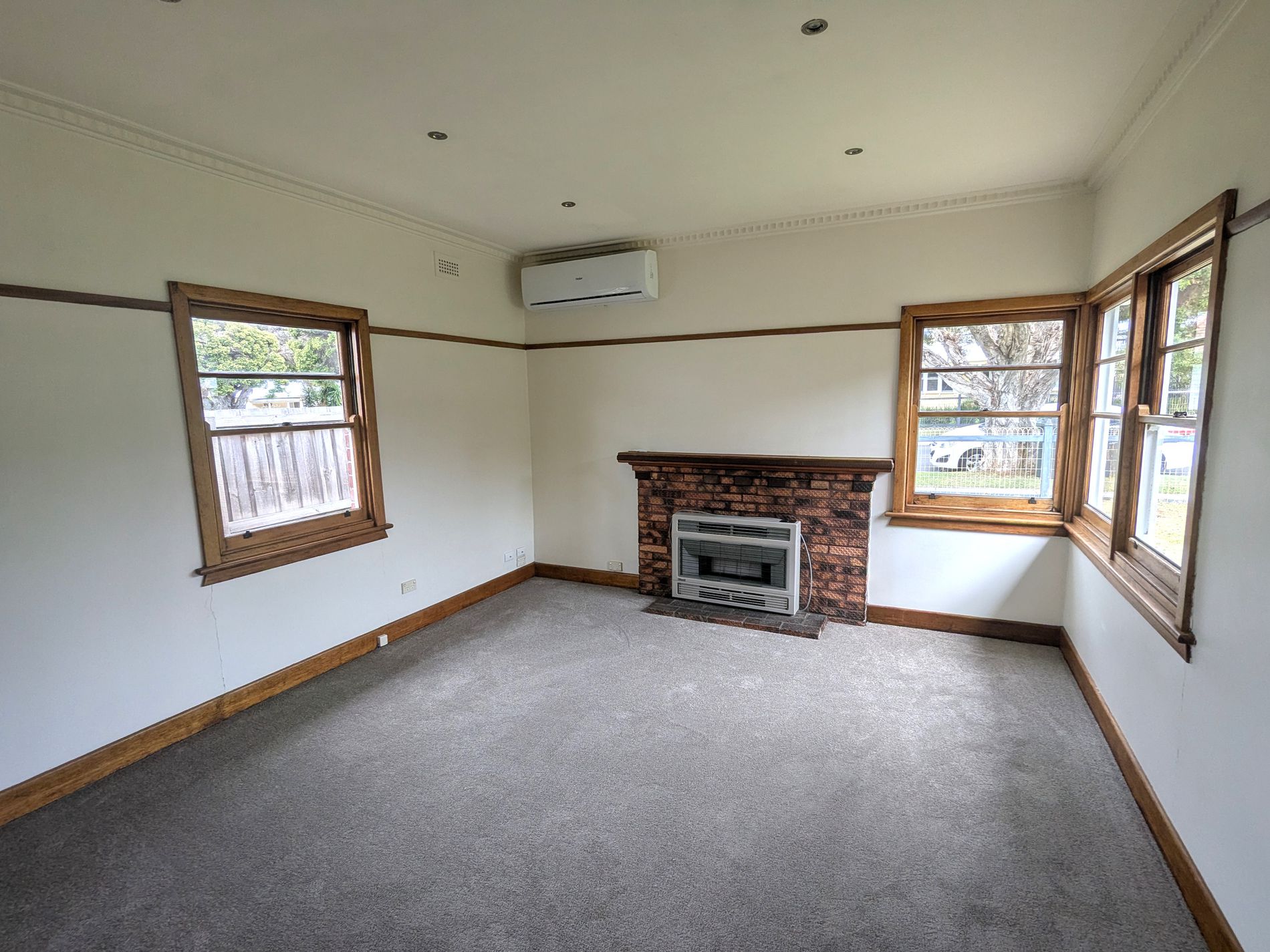 9 Cambridge Street, Belmont