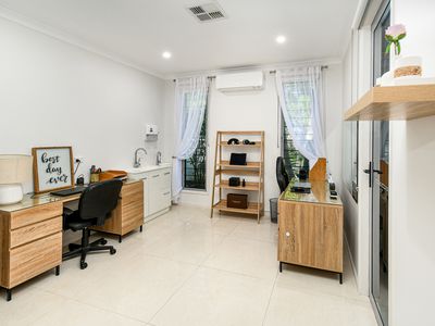 38 TARAWA STREET, Parrearra