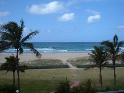 E / 969 Gold Coast Highway, Palm Beach