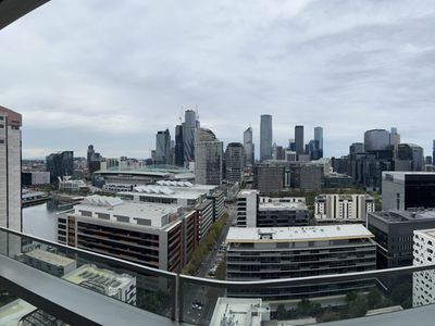 2202E / 888 Collins Street, Docklands