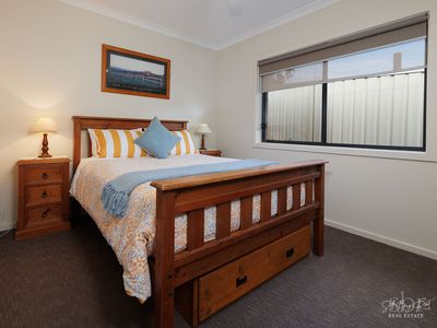 1 TRILOGY PLACE, Wodonga