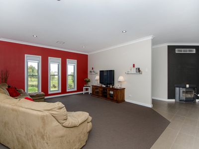 19 Eldridge Drive, Mount Gambier