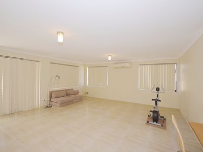 16 Glucina Road, Southern River