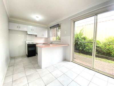 2 / 10 Irelands Road, Blacktown