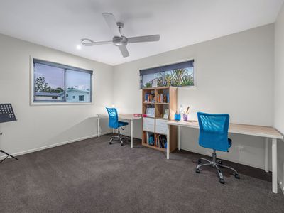 85 Feathertail Place, Wakerley