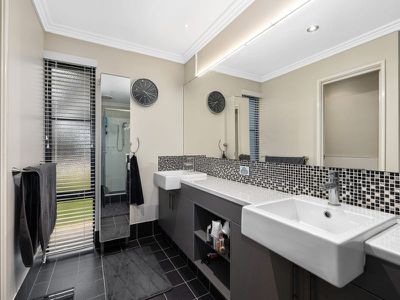 1 Kinsale Parkway, Canning Vale