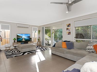 15 Tindale Place, Coomera