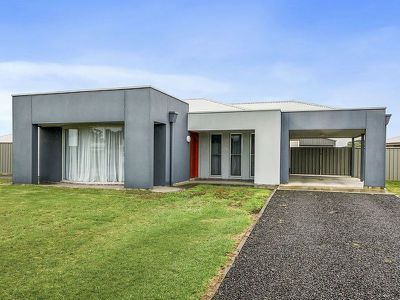 2 Grey Terrace, Millicent