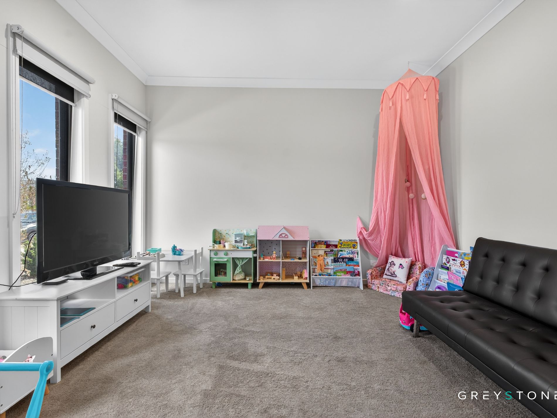 10 Riverton Boulevard, Harkness