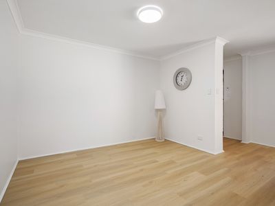 7 De Bernales Street, Hannans