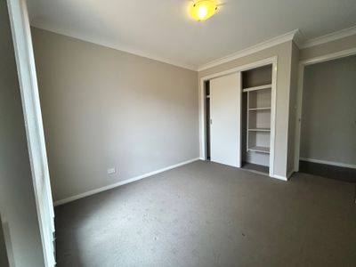 8B Thornett Place, Dubbo