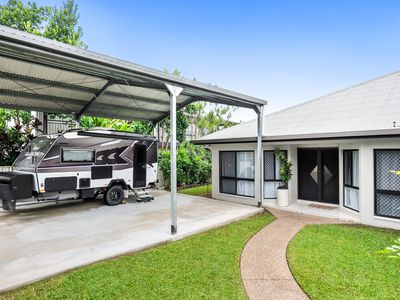 18 Travolta Close, White Rock