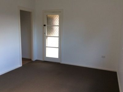 131 Barton Street, Oak Flats