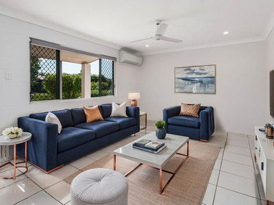 15 Larkspur Crescent, Annandale