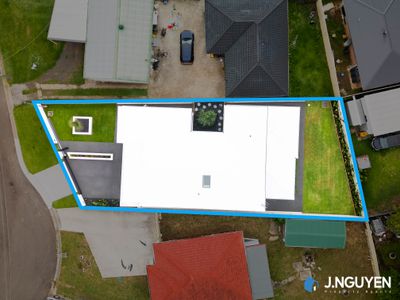 8 Lister Avenue, Cabramatta West